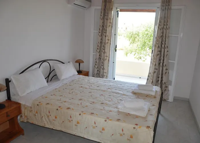 Liberty's * Almiros Beach